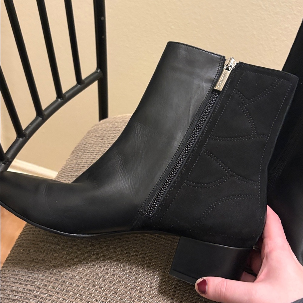 Aquatalia black ankle boots - Picture 4 of 8